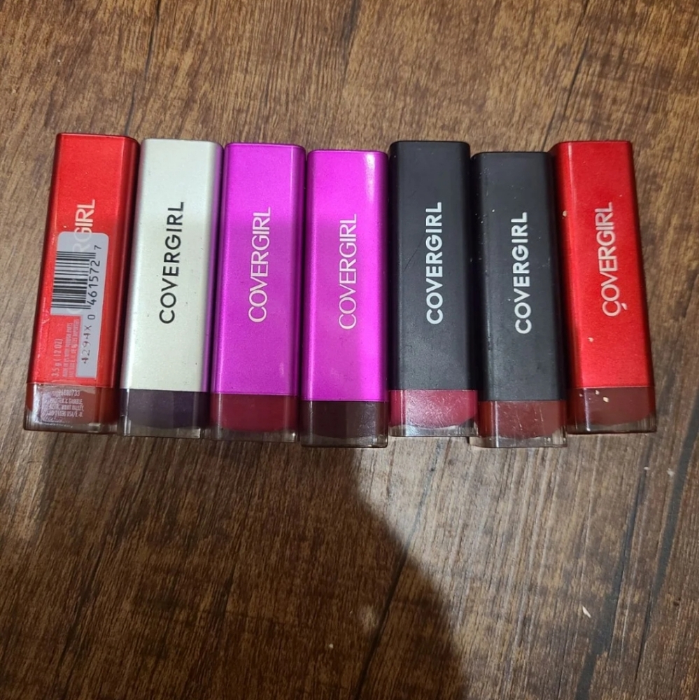 Covergirl lipstick